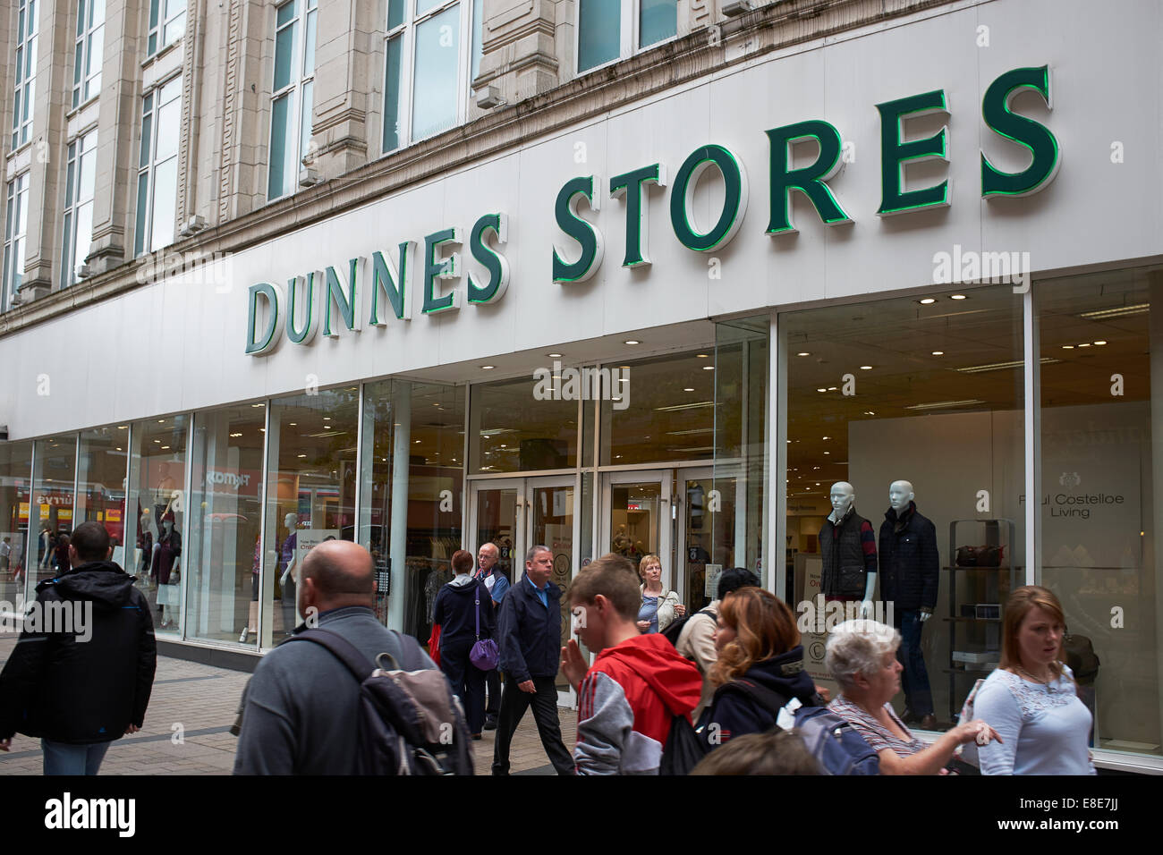 Dunnes stores hi-res stock photography and images - Alamy