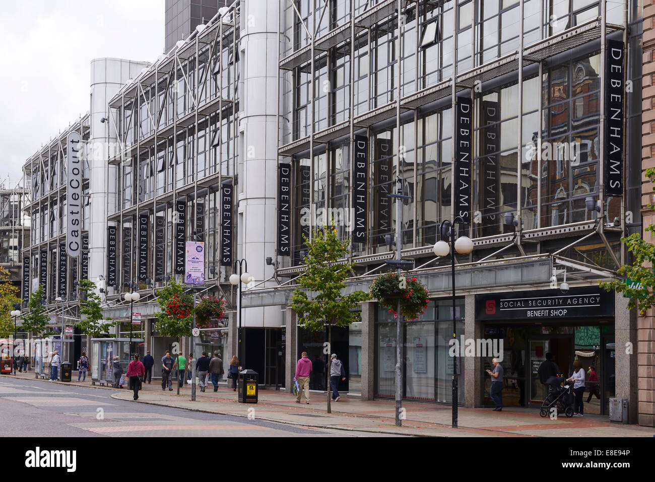 Castle Court shopping centre in Belfast city Stock Photo
