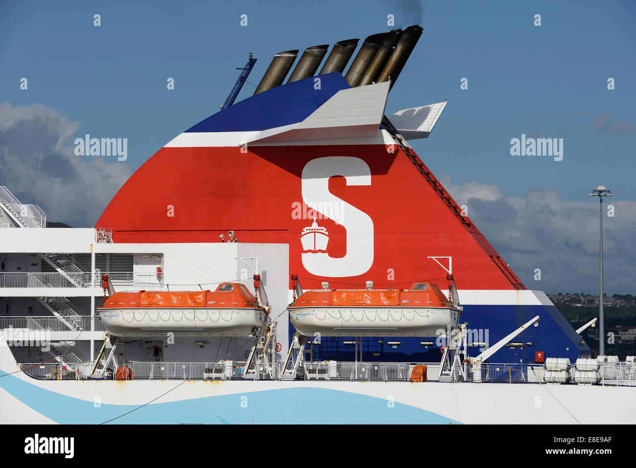 Stena Line S logo on the funnel of a ferry Stock Photo