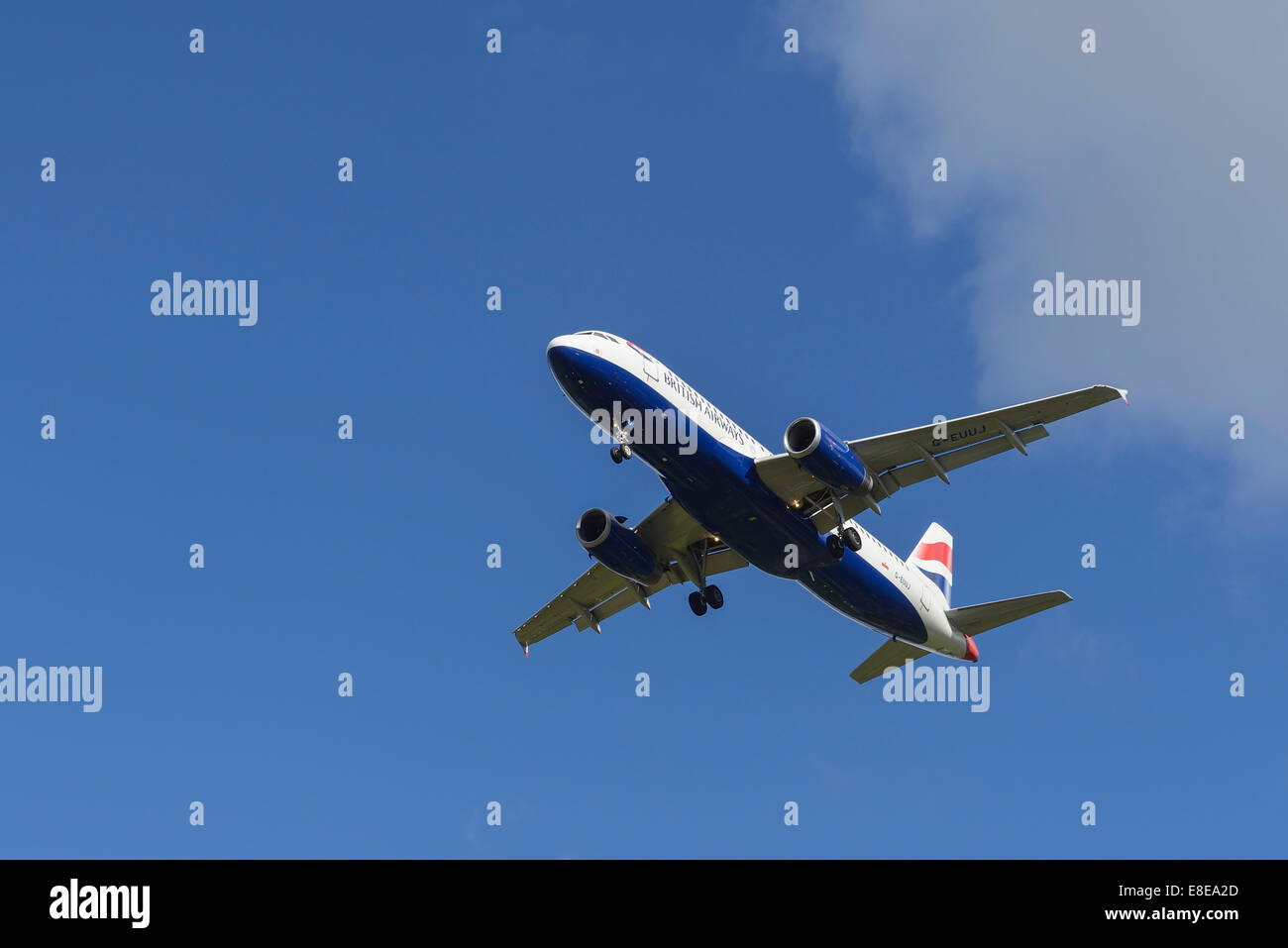 British Airways Airbus A320 aircraft on the final approach to Manchester Airport UK Stock Photo