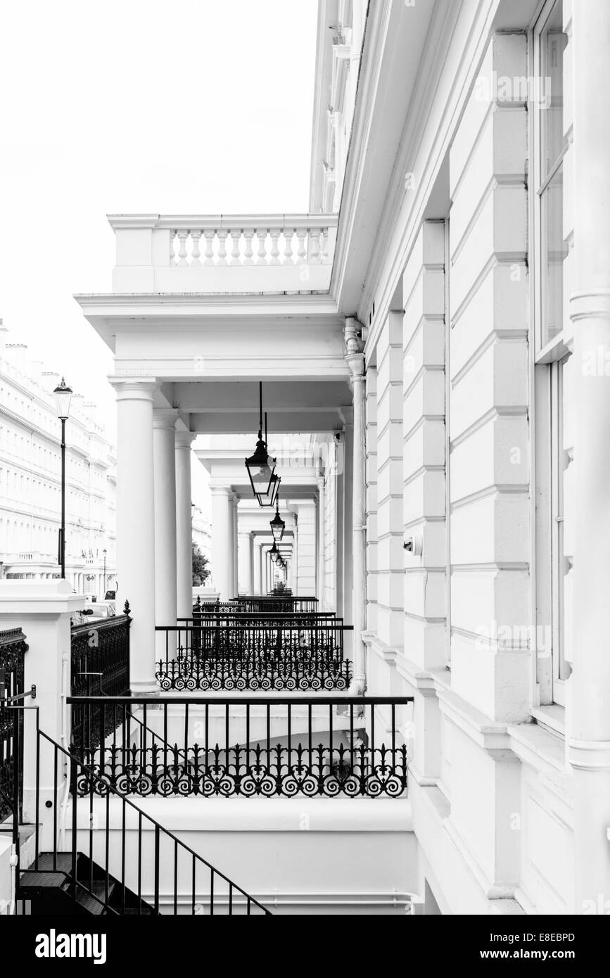Traditional victorian house Black and White Stock Photos & Images - Alamy