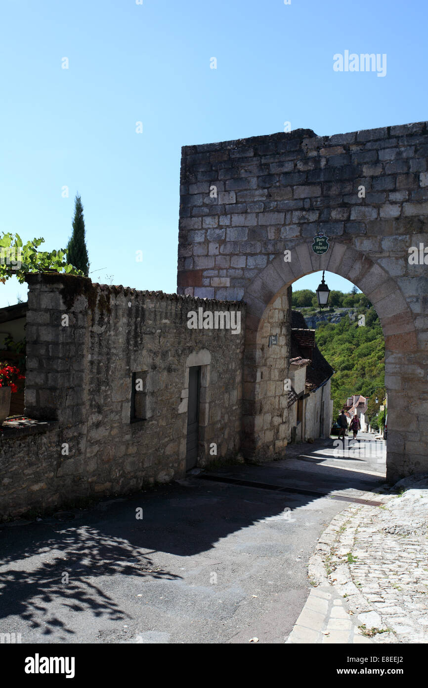Porte de L'Hopital (Hospital Gate) and la voie Sainte (Sacred Path) in the hamlet of L'Hospitalet near Rocamdour, France Stock Photo