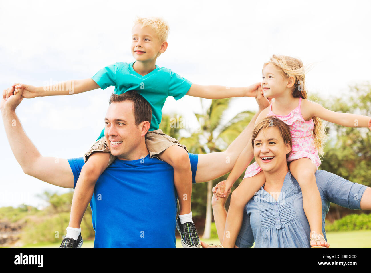 Family of four hi-res stock photography and images - Alamy