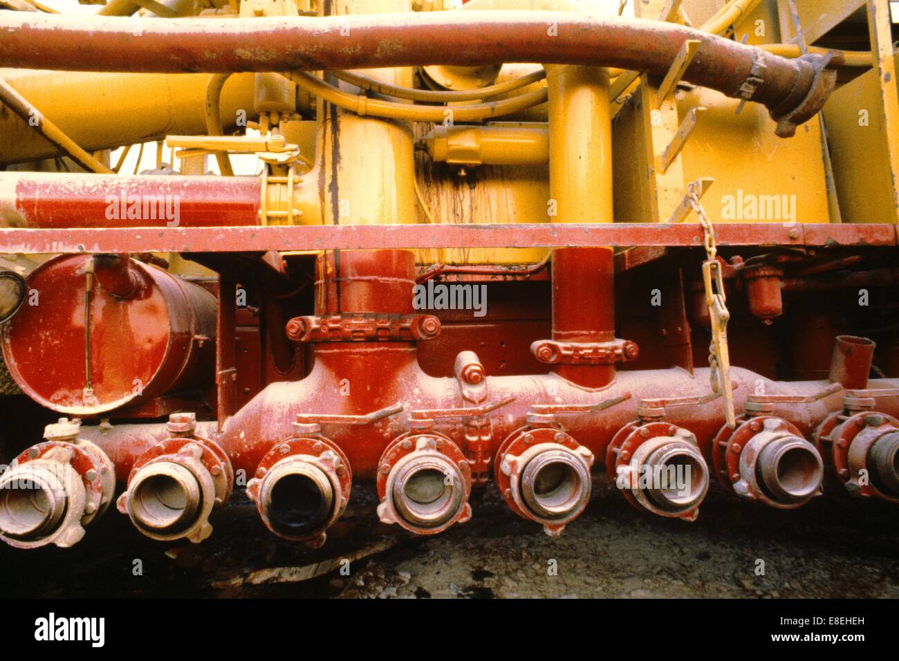 Frac Pump High Resolution Stock Photography And Images Alamy [ 956 x 1300 Pixel ]