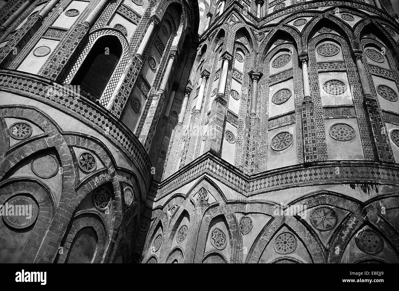 Norman arab byzantine architecture Black and White Stock Photos ...