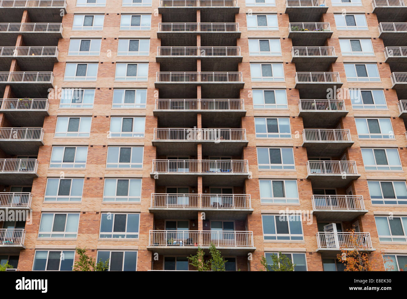Highrise apartment building Merrifield, Virginia USA Stock Photo Alamy