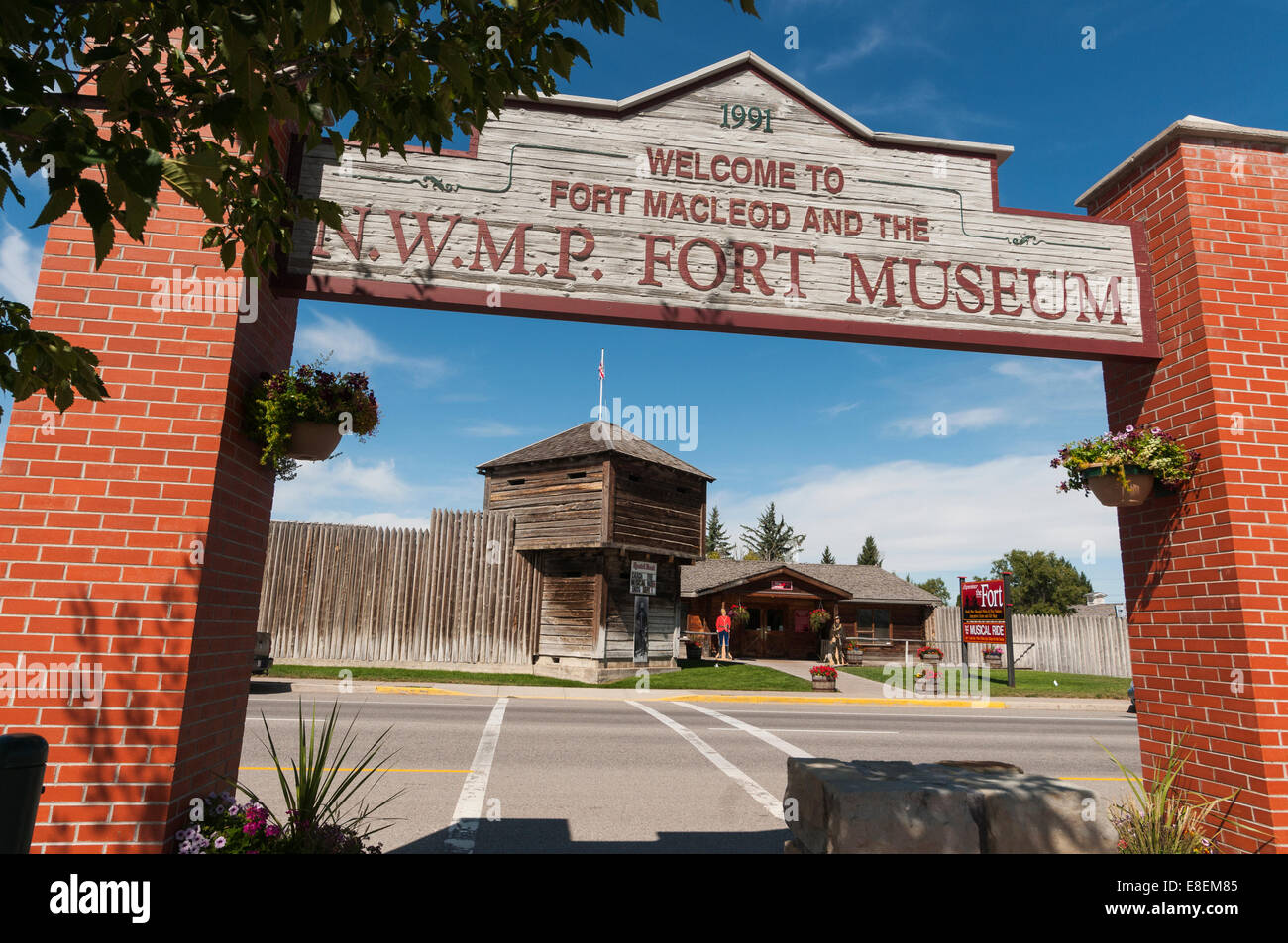 Elk2036790 Canada, Alberta, Fort Macleod, NorthWest Mounted Police