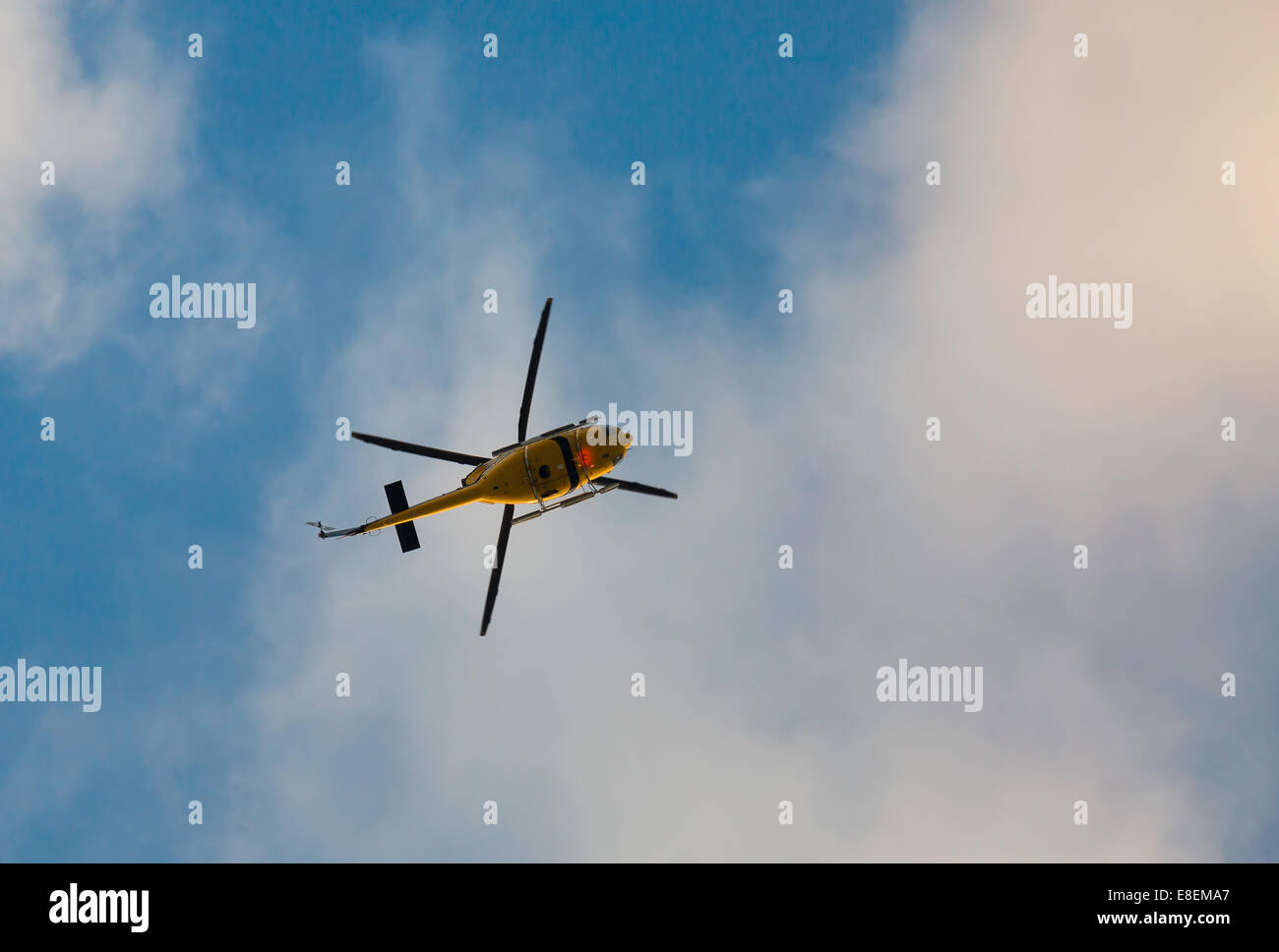 Helicopter yellow propeller hi-res stock photography and images - Alamy