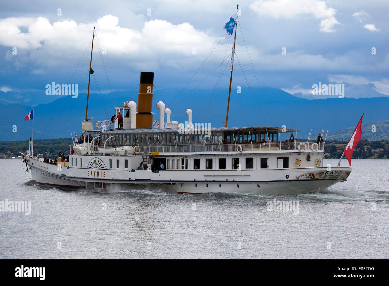Paddle steamer 