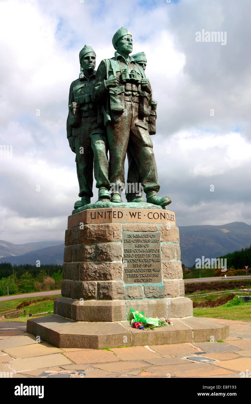 Spean bridge commando monument war ww2 hi-res stock photography and ...