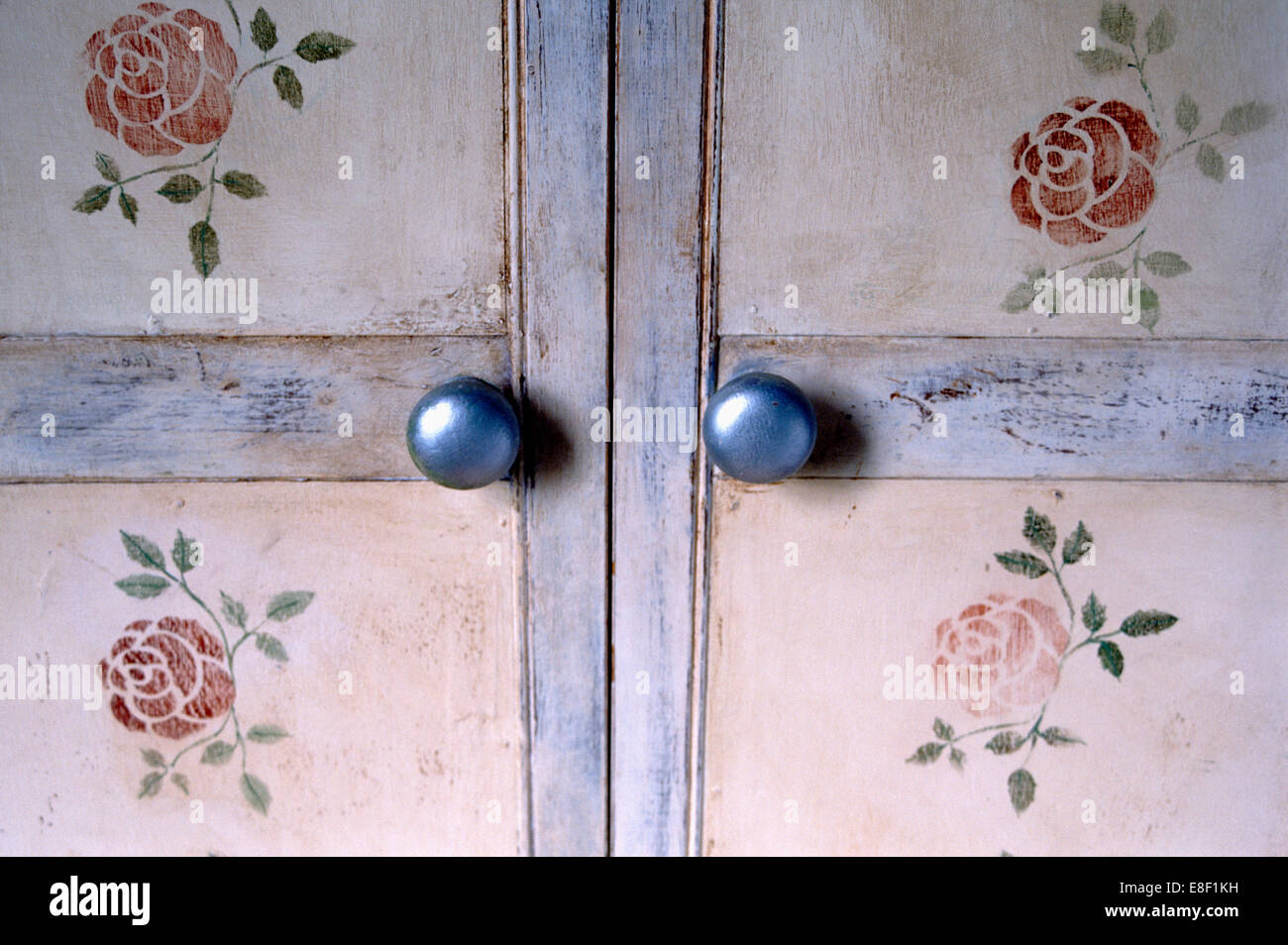 Roses on cupboard hires stock photography and images Alamy