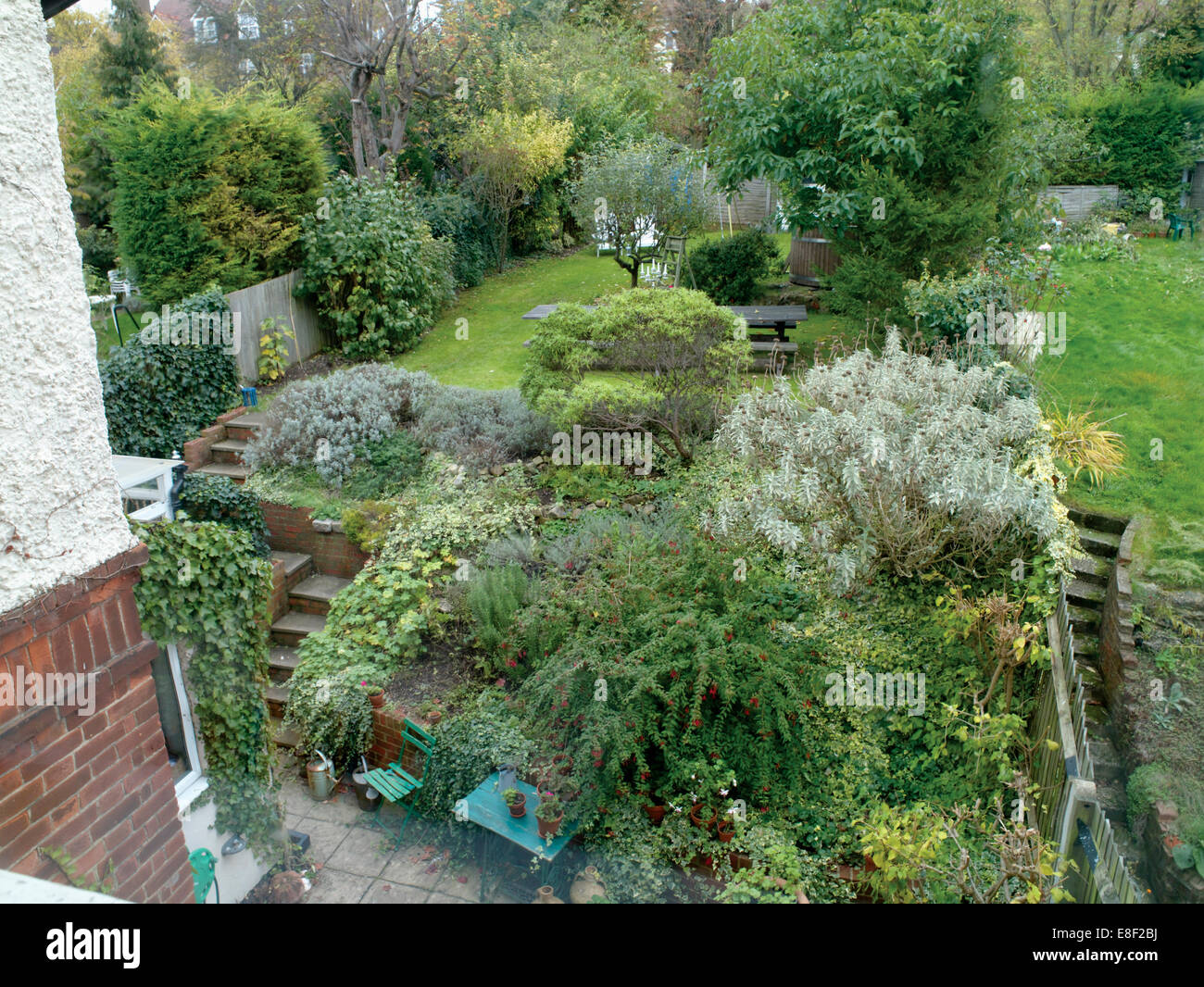 Garden birds eye view hires stock photography and images Alamy