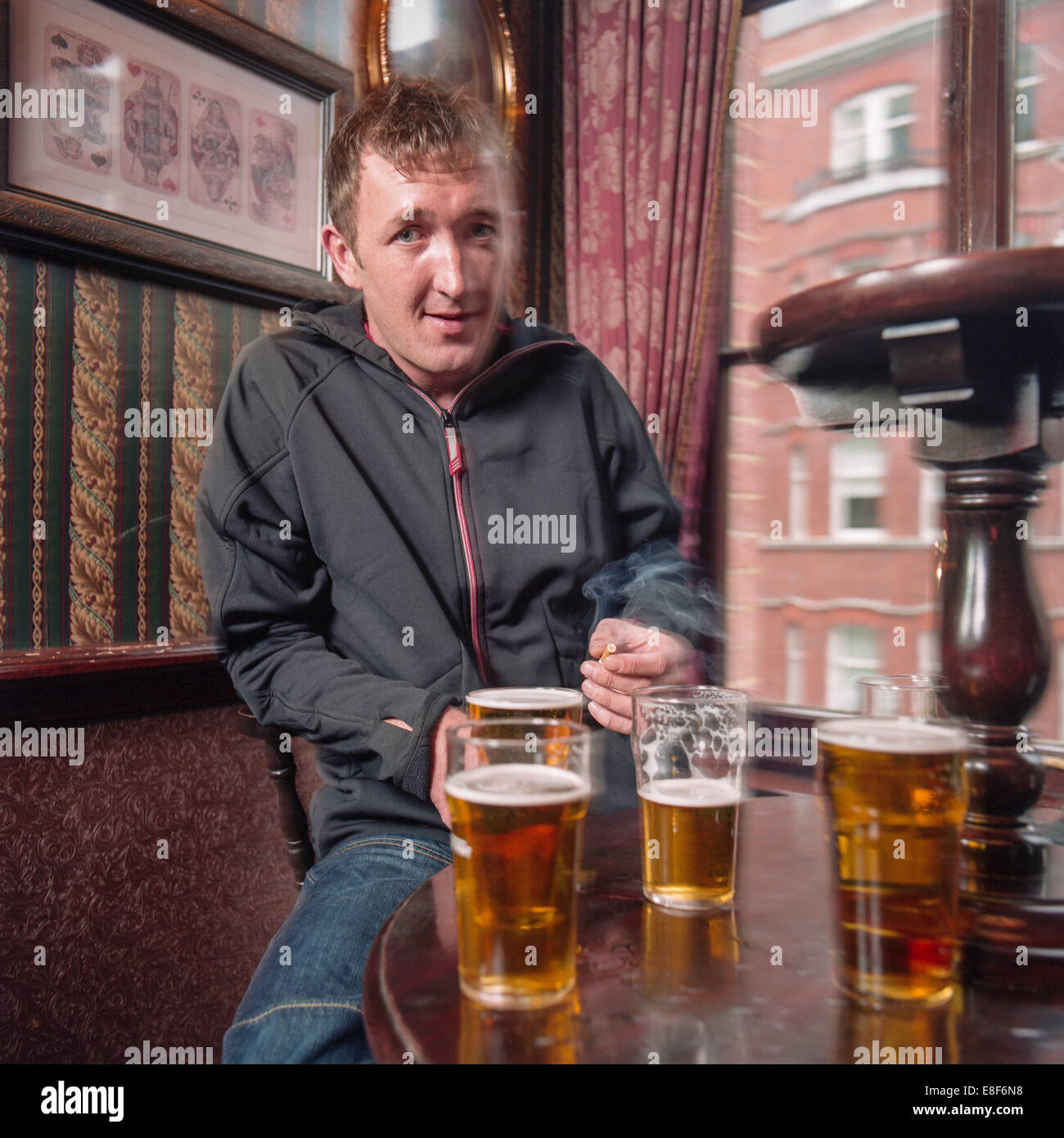 Ralph ineson harry potter hi-res stock photography and images - Alamy
