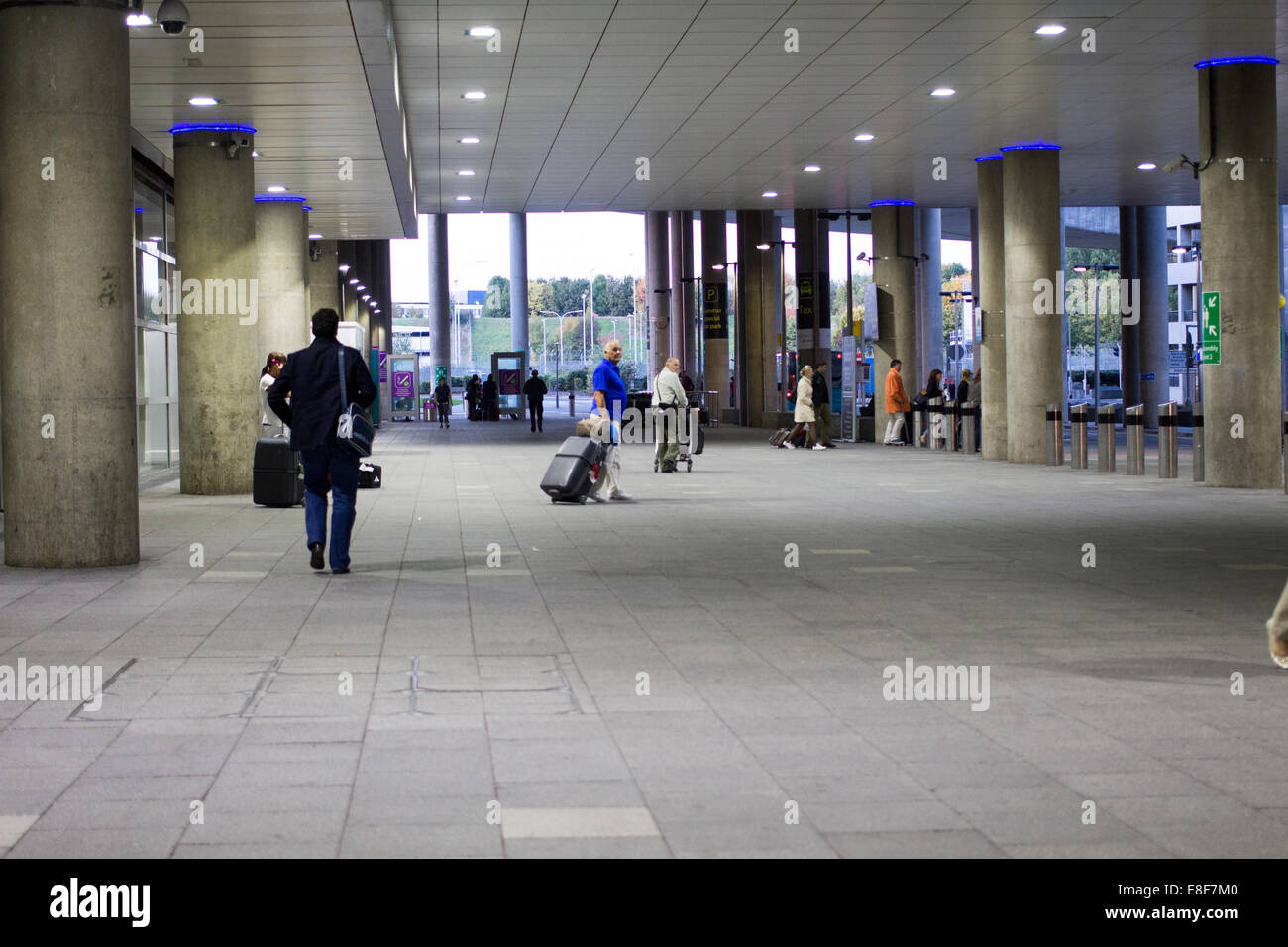 Outside the North Terminal arrivals at London Gatwick Airport Stock ...