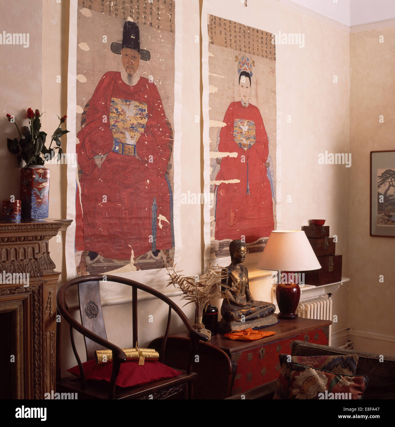 Oriental figures hires stock photography and images Alamy