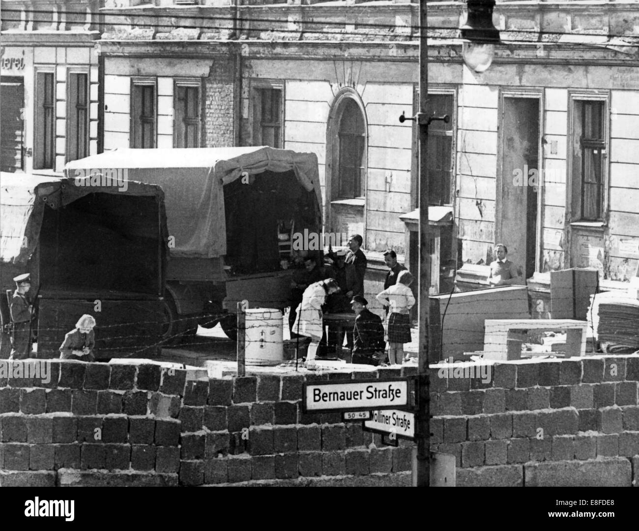 Forced evacuation Black and White Stock Photos & Images - Alamy