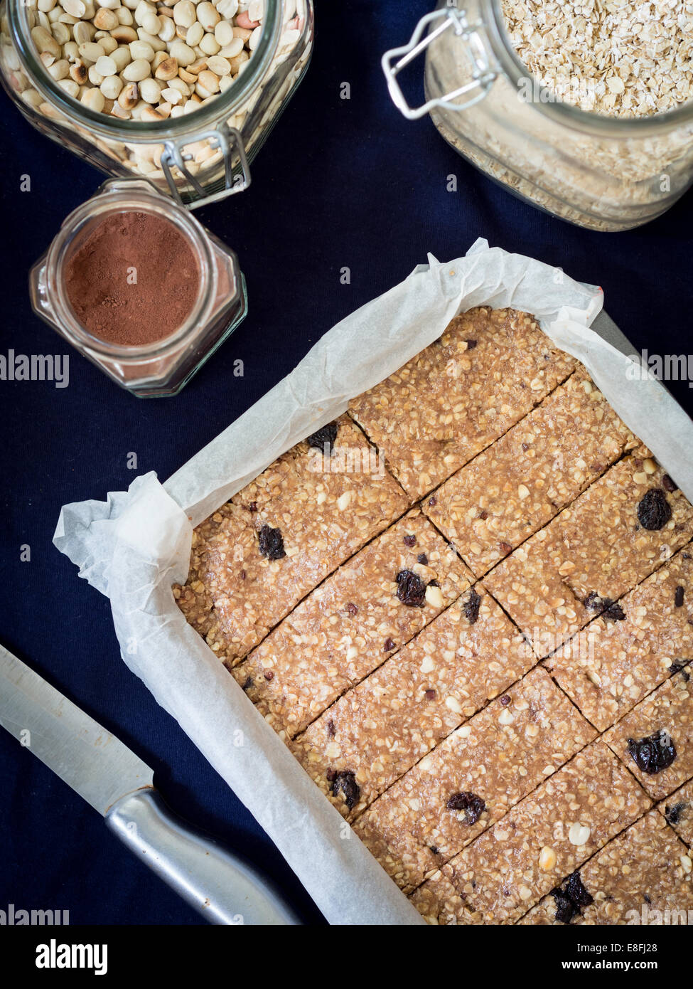 Protein muesli bars hires stock photography and images Alamy