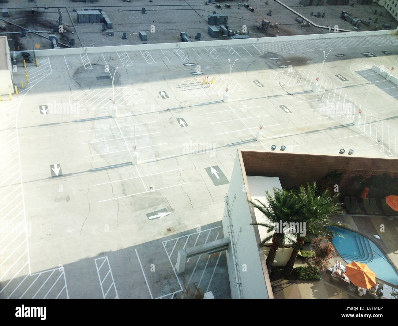 USA, Nevada, Clark County, Las Vegas, Swimming pool with car parking below Stock Photo