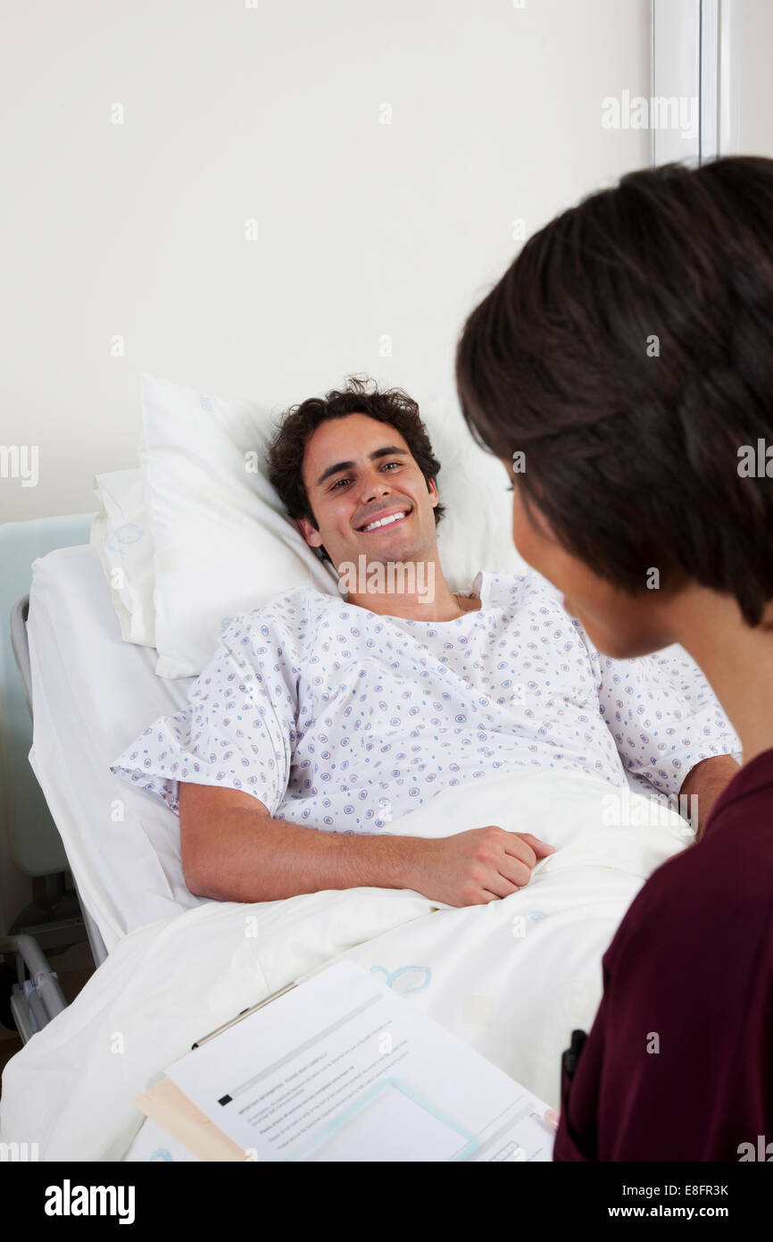 Man hospital bed hi-res stock photography and images - Alamy