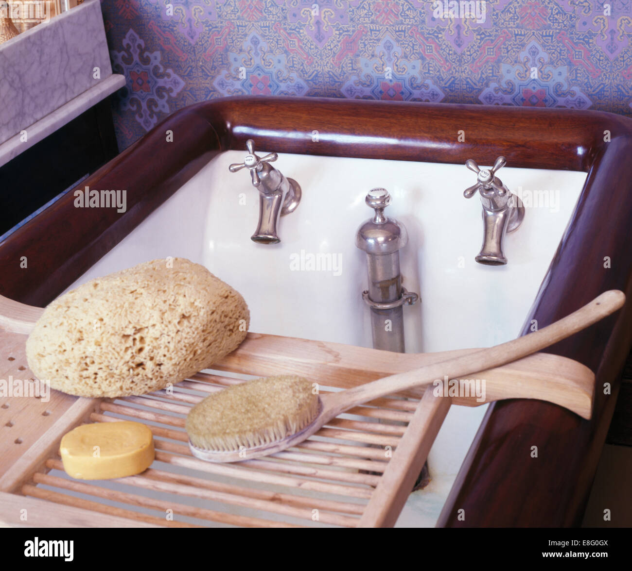 Edwardian bathroom hires stock photography and images Alamy