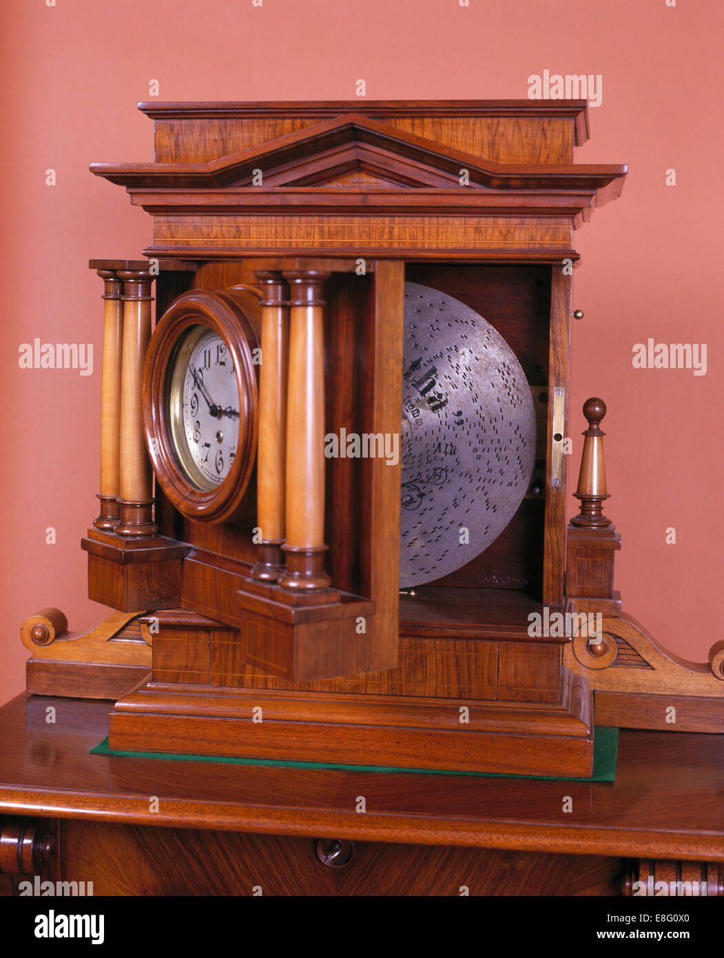 Howard Miller 612-436 Triple Chime Mantel/Mantle Clock Thomas Tompion 