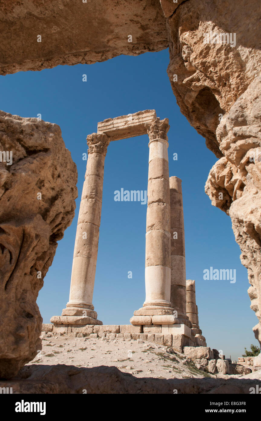 Jordan, Middle East: ruins of the Temple of Hercules, the most significant Roman structure in the Amman Citadel, one of the city's original nucleus Stock Photo