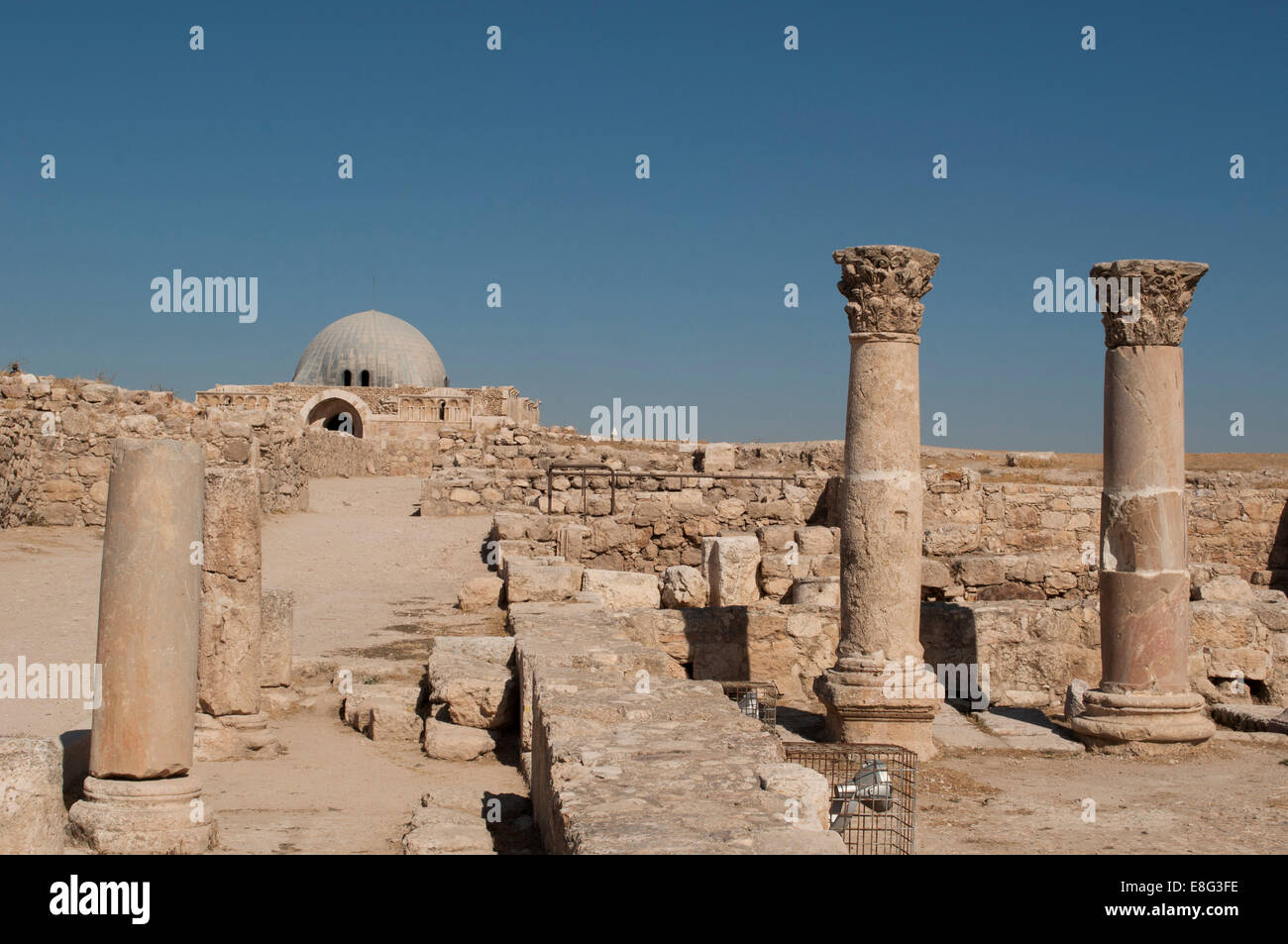 Jordan: the Umayyad Palace, large palatial complex from the Umayyad period on the Citadel of Amman, built during the first half of 8th century Stock Photo