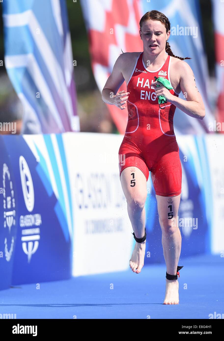 Lucy Hall (ENG). Triathlon. Strathclyde Country Park, Glasgow, Scotland, UK -  240714 - Glasgow 2014 Commonwealth Games Stock Photo