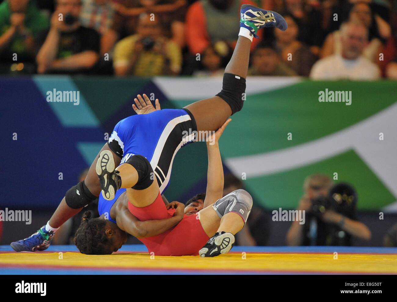 Sakshi malik wrestling hi-res stock photography and images