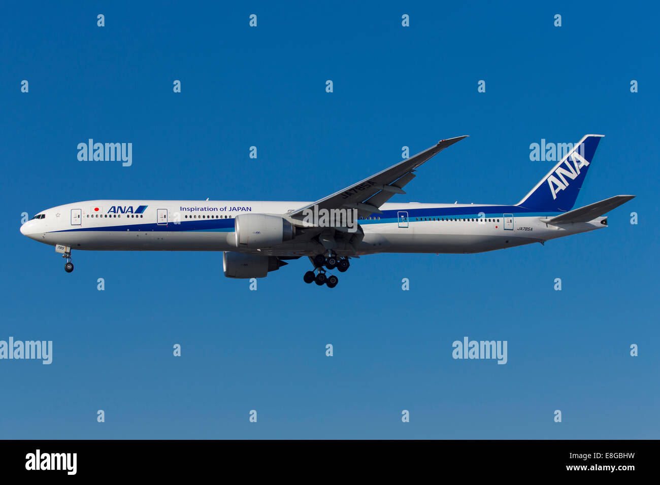 Ana nippon boeing 777 300 hi-res stock photography and