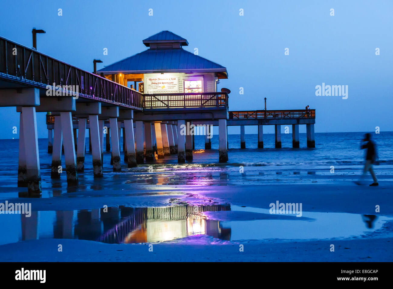 Fort Ft. Myers Beach Florida,Gulf of Mexico,beach beaches,sand,Fishing