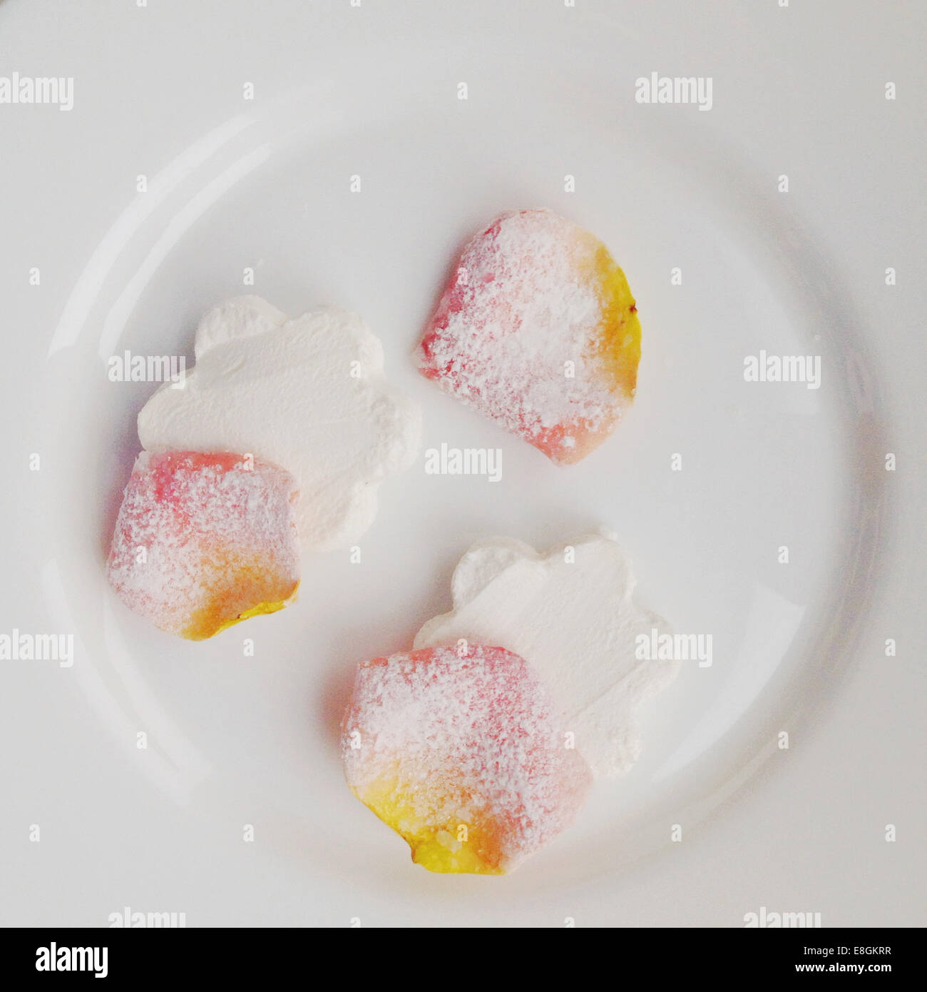 Dessert with edible flowers Stock Photo Alamy