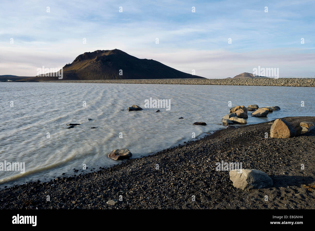 One of the dams of the Kárahnjúkar hydropower plant project with Hálslón water reservoir, Eastern Highlands, Iceland Stock Photo
