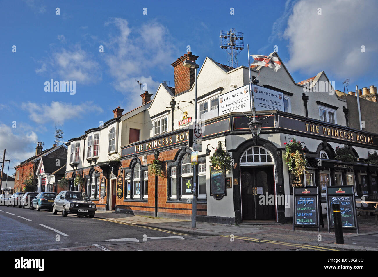 The Princess Royal public house (bar and restaurant) on Ealing Road, Brentford, Middlesex, near London, England, UK. Stock Photo