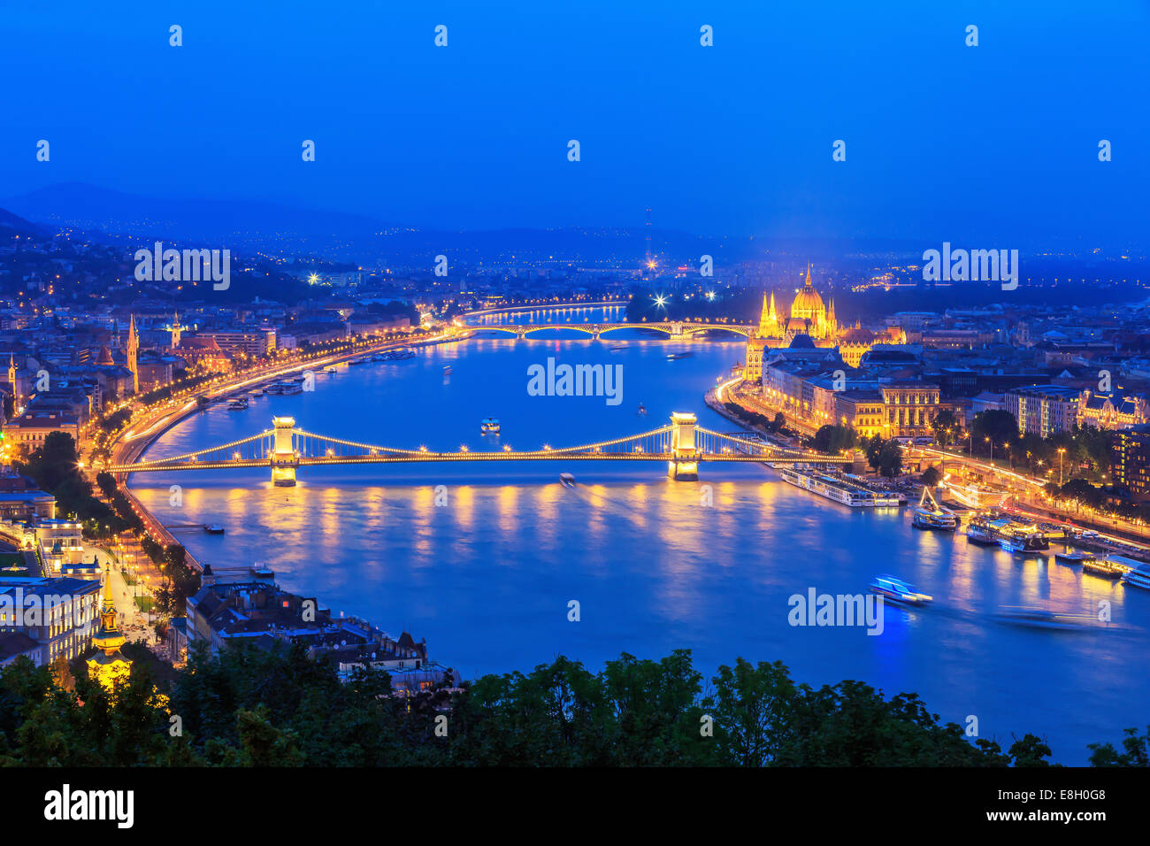 Buda and pest hires stock photography and images Alamy