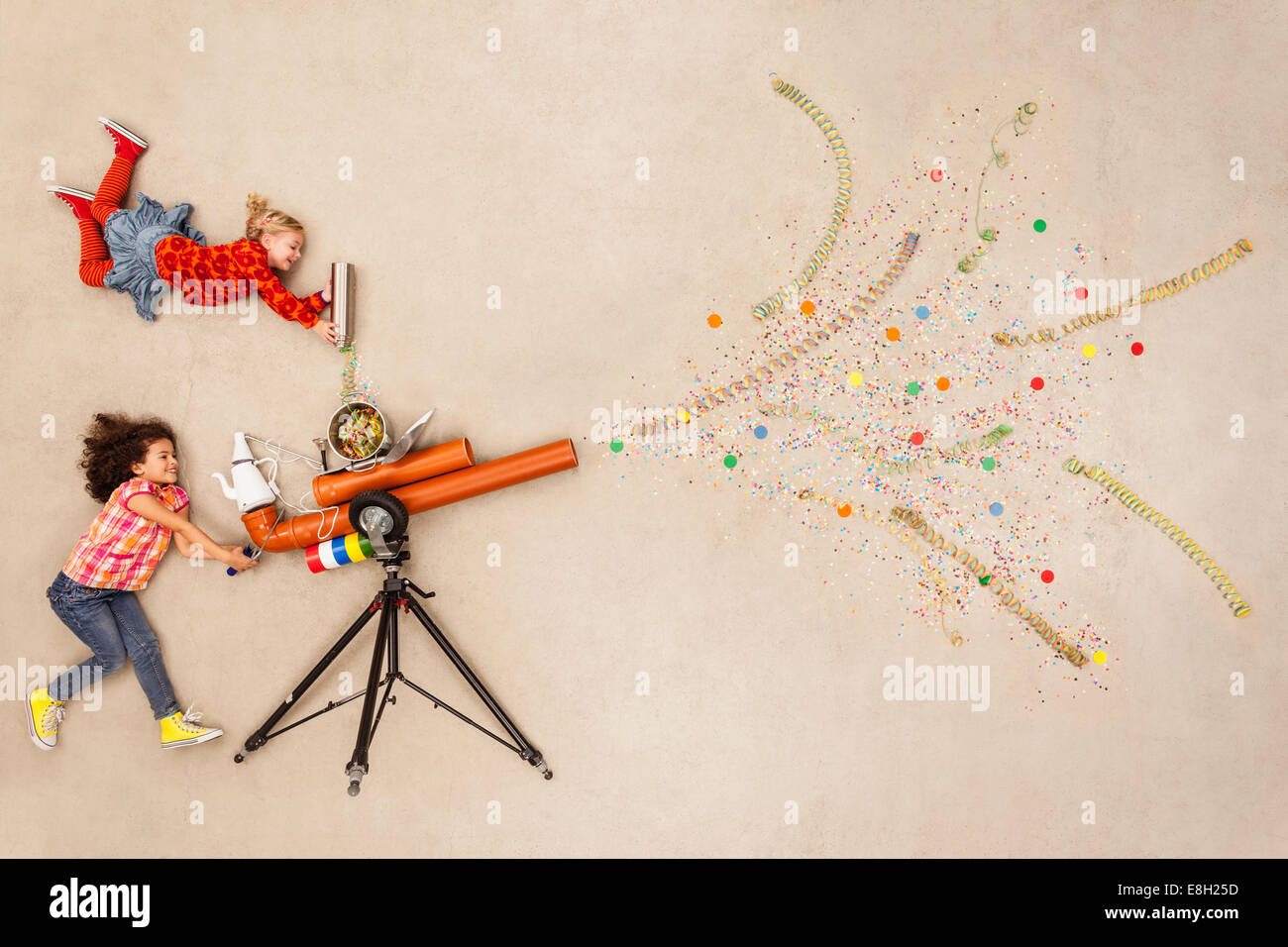 Confetti cannon hi-res stock photography and images - Alamy
