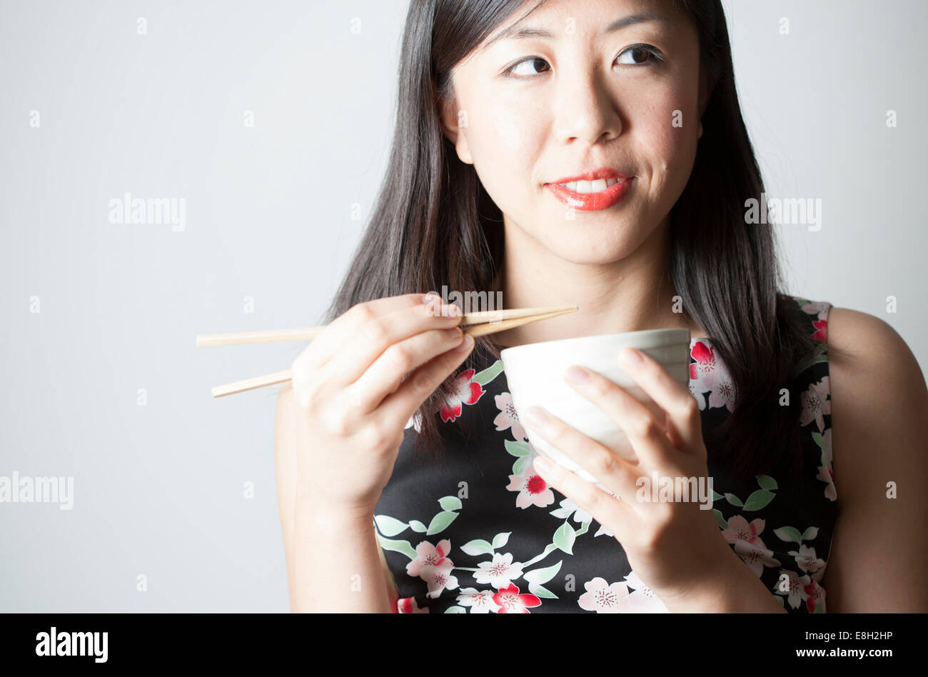 Portrait asian woman floral hi-res stock photography and images - Alamy