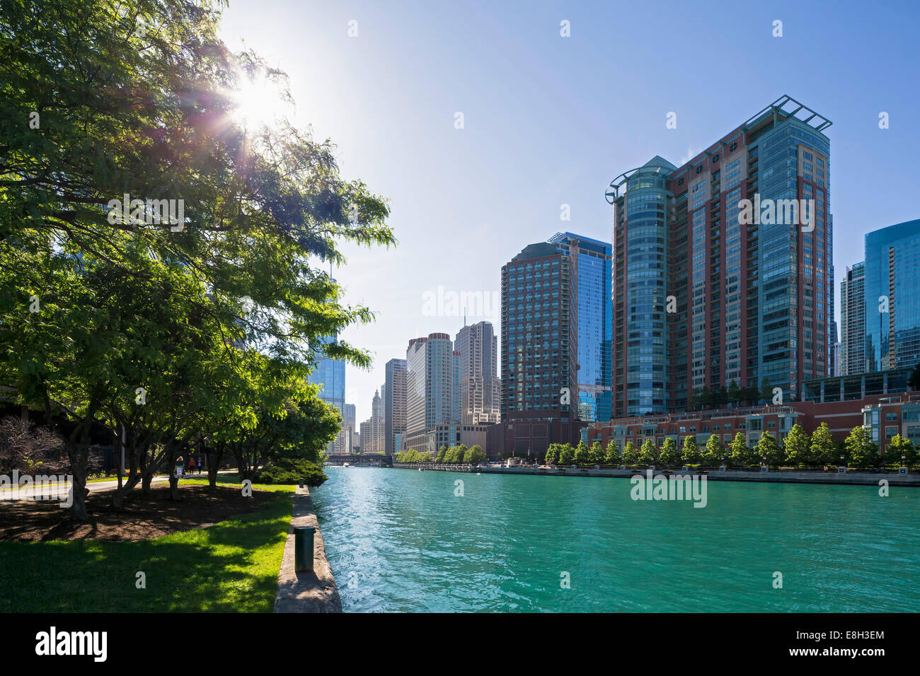Buildings of chicago hi-res stock photography and images - Alamy