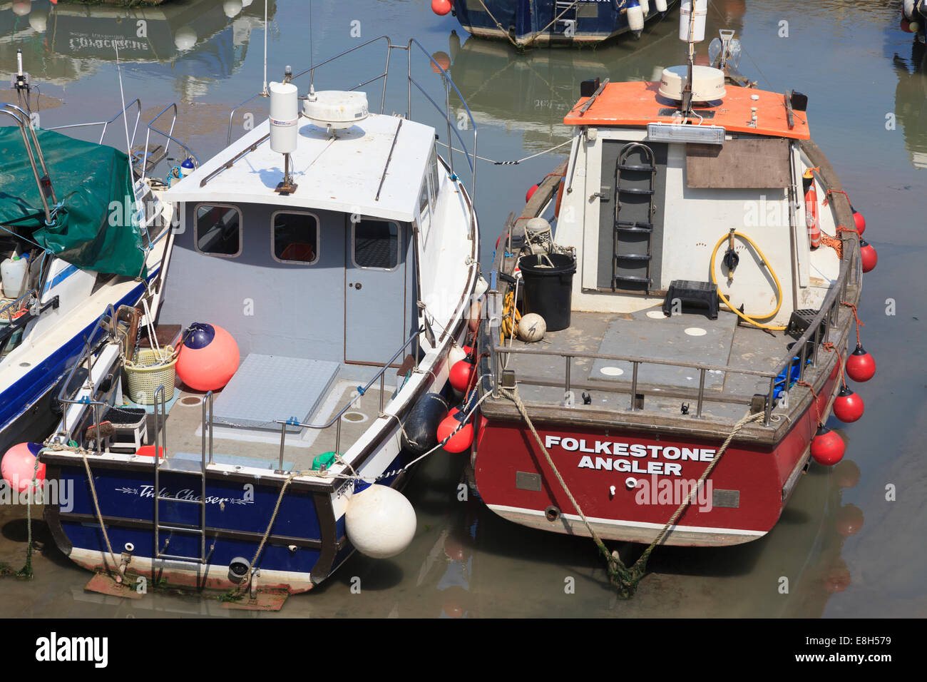 Folkestone harbour fishing boats hi-res stock photography and images ...