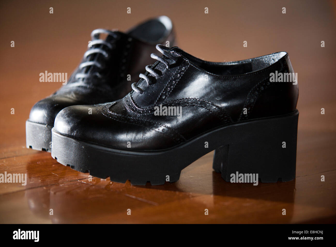 college bros shoes with flap