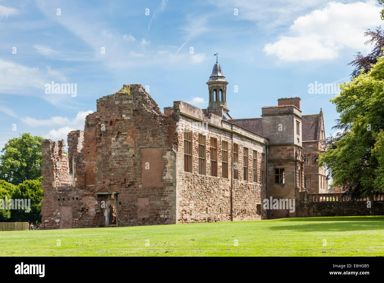 The exterior of the long gallery in the North Wing of Rufford Abbey, Rufford Abbey Country Park, Nottinghamshire, England, UK Stock Photo