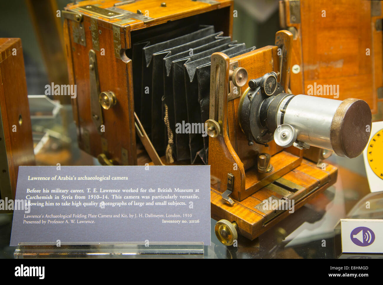 Camera used for Archaeological research by Lawrence of Arabia on display at the Science Museum, Oxford University, England Stock Photo