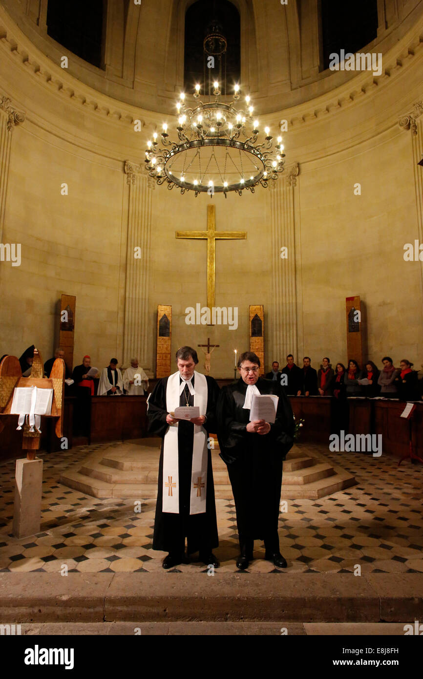 Protestant ministers in Les Billettes Lutheran church, Paris Stock Photo