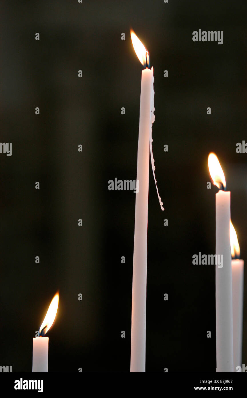 Candles in VŽzelay Mary Magdalene basilica Stock Photo - Alamy