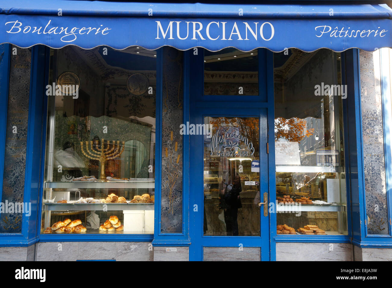 Jewish bakery, named le Pletzl, in the old Jewish district of Paris