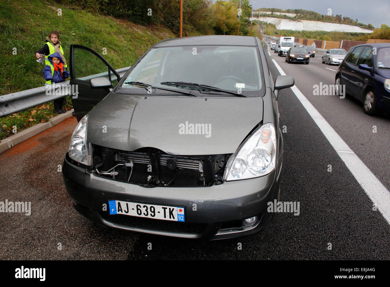 France road accident hi-res stock photography and images - Alamy