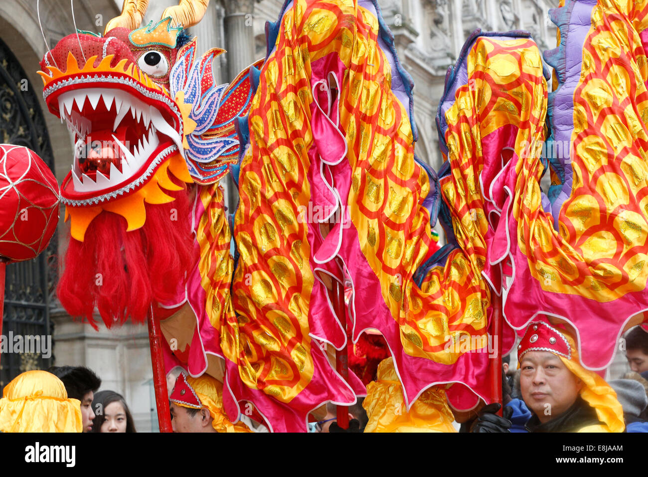 Chinese New Year. Dragon dance Stock Photo Alamy