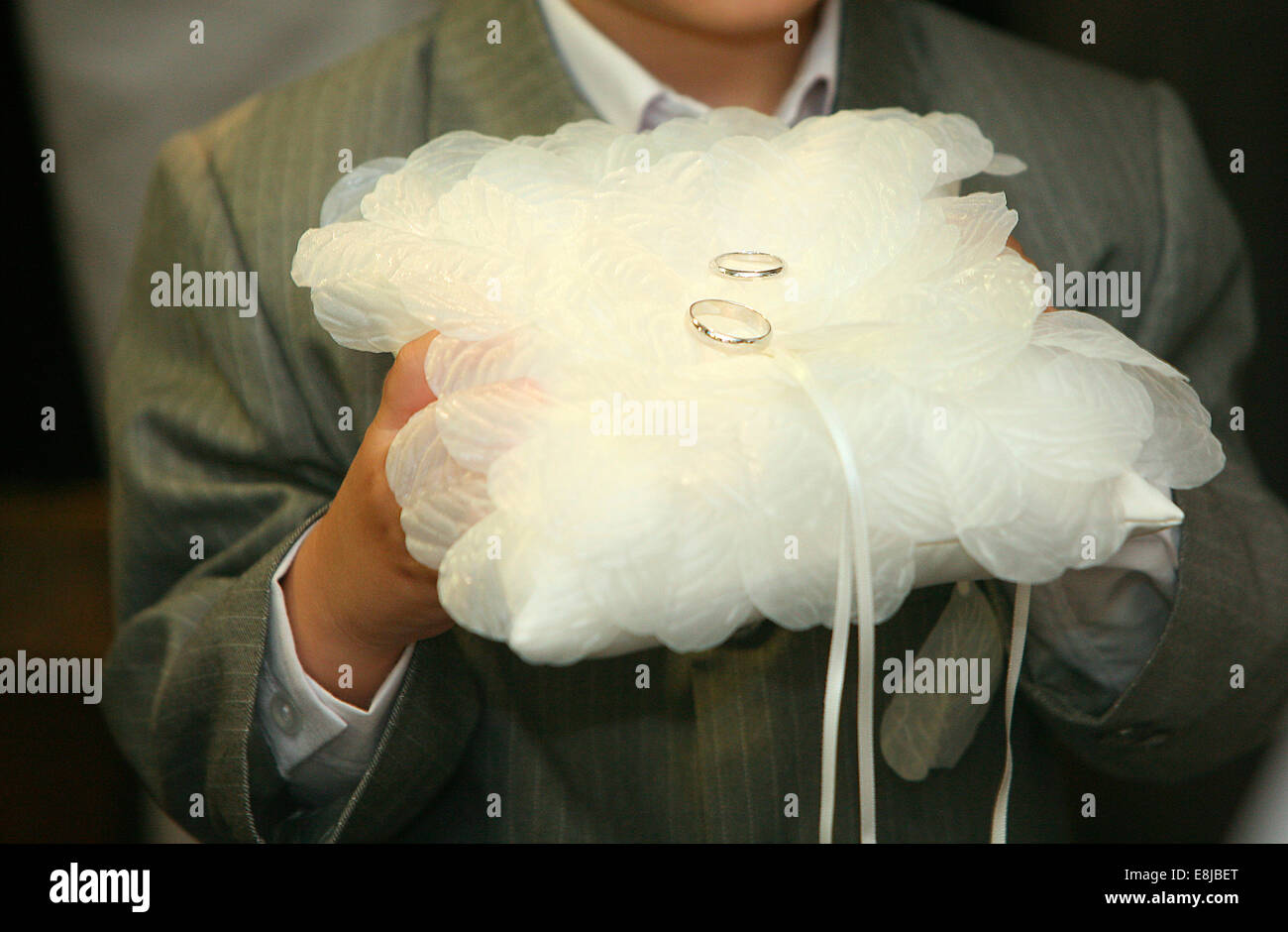 Wedding rings at a Jewish wedding Stock Photo
