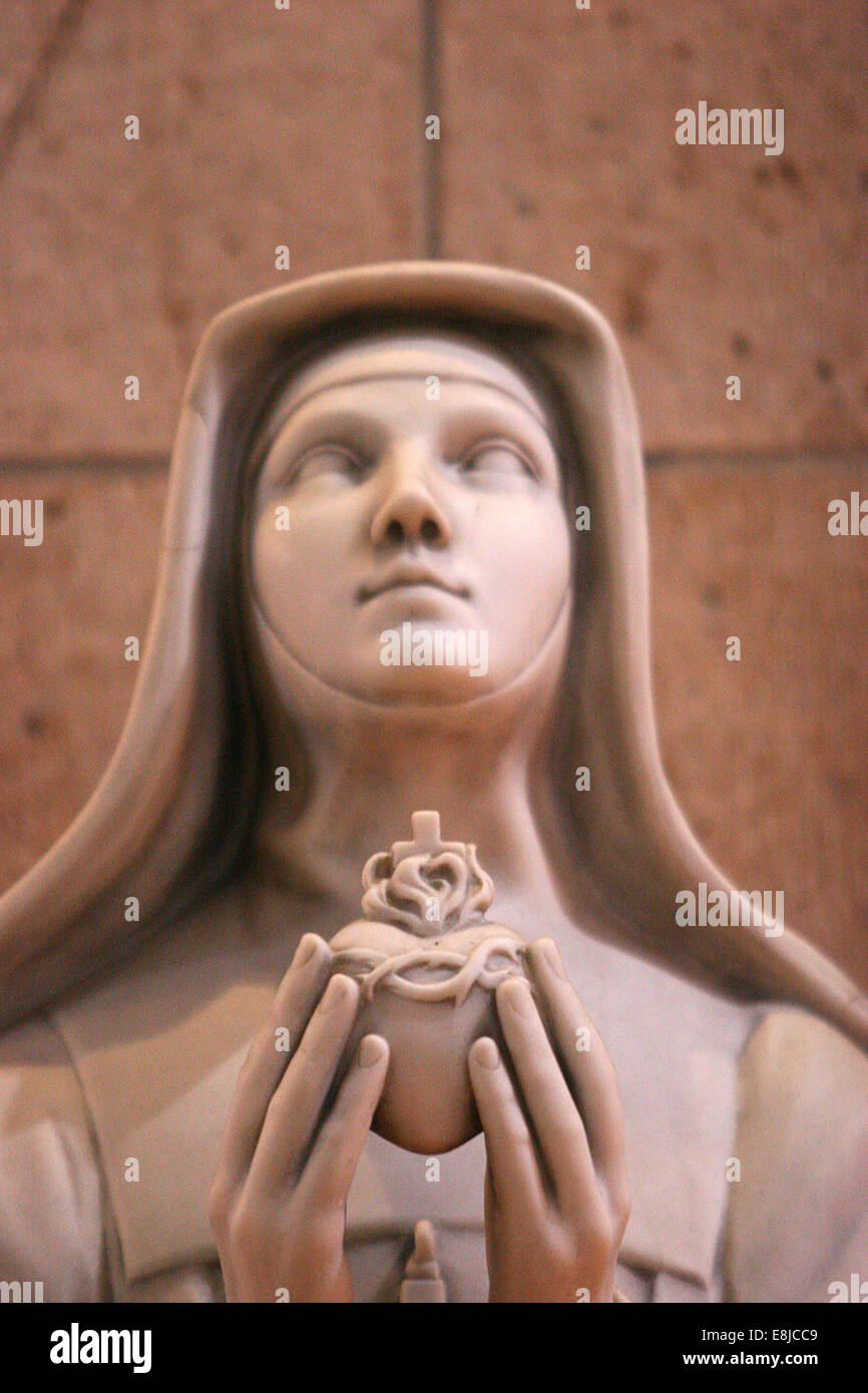 Sainte Marguerite Marie holding the sacred heart. Montmartre Sacred