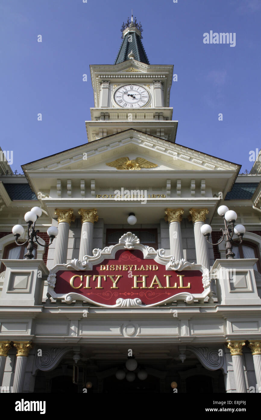 Disneyland City Hall Stock Photo Alamy